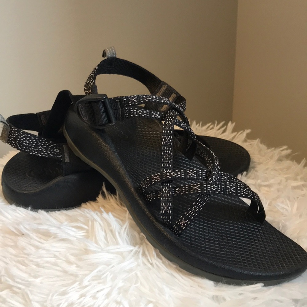 Black chacos